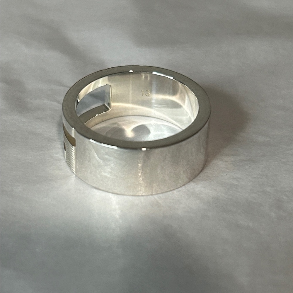 Gucci silver ring size 6 brand new with box, & dust bag - Picture 5 of 6